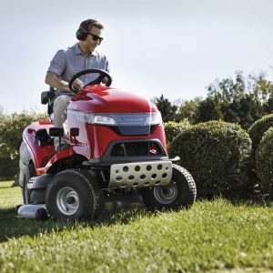 HF2525 mowing lawn image