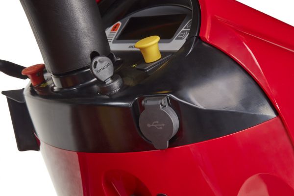 Honda HF2417HTE USB Power Port View